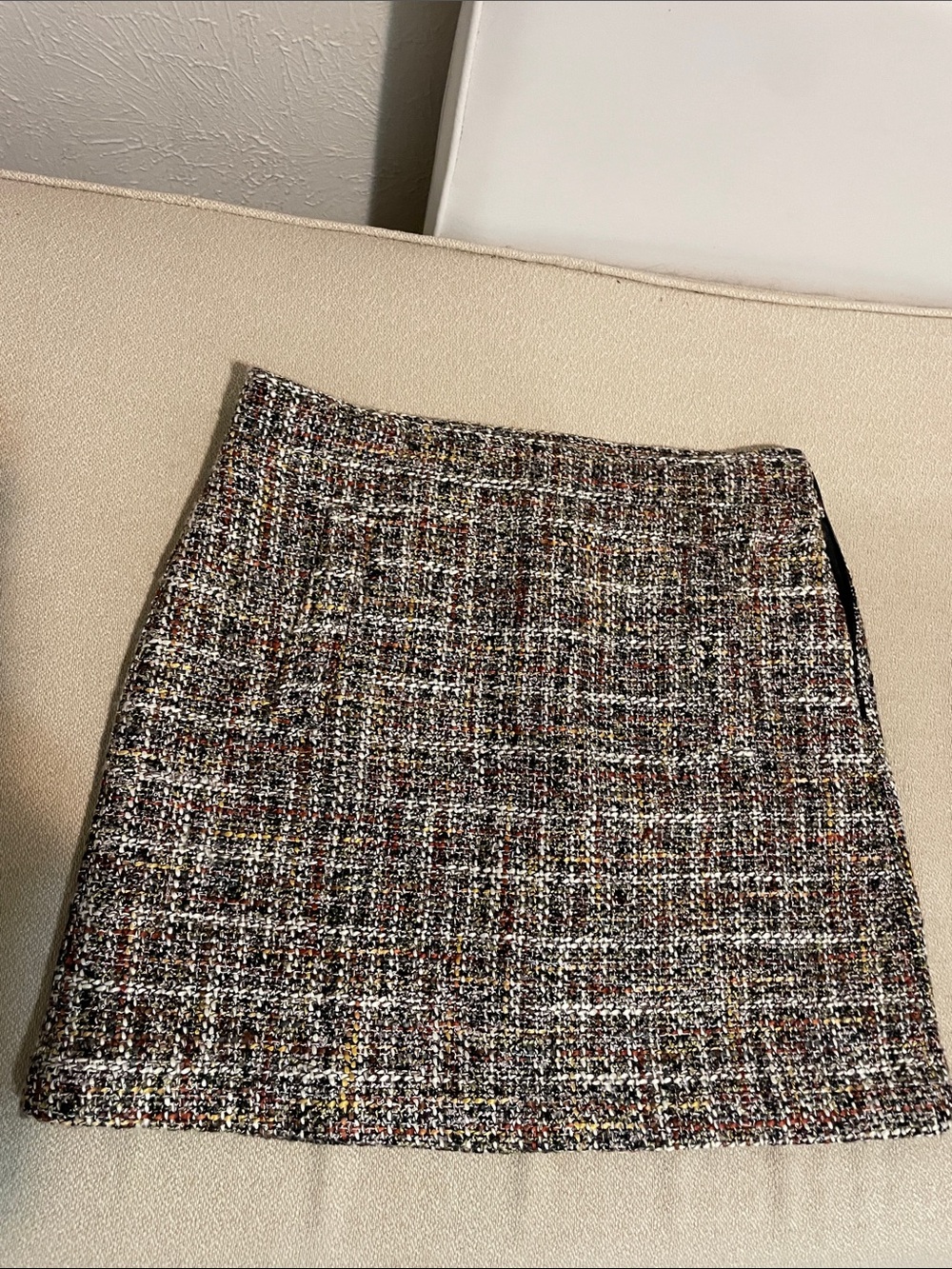 LOFT Multi-Color Tweed Skirt. Size 8.